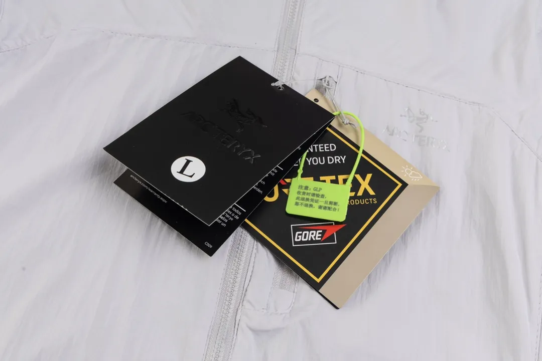 ➕5 Arcteryx/ Squamish Hoody Breathable Squamish Hoody UPF 50.UVA （ ） ！ ： Storm Hood 、No Slip Zip 、 ， ， 。